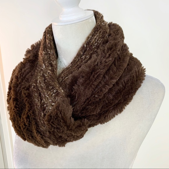 Accessories - Faux Fur and Chunky Knit Neck Warmer Scarf Brown